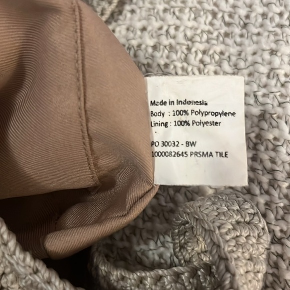 The Sak 121 Multicolor Tan Red Blue Crochet Knit Small Boho Crossbody Bucket Bag - Picture 10 of 13